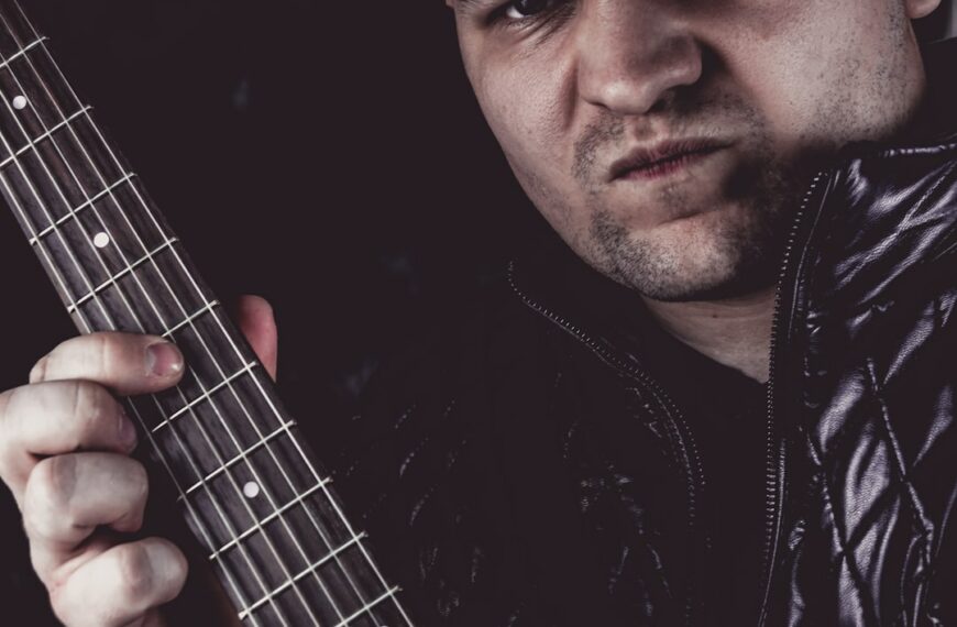 Photo Musician performing